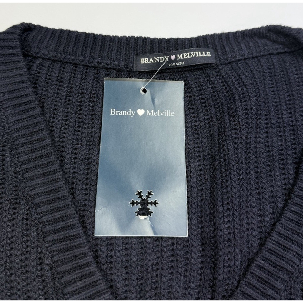 Brandy Melville V-Neck Sweater Navy Blue One Size Classic Long Sleeve New - Picture 3 of 7